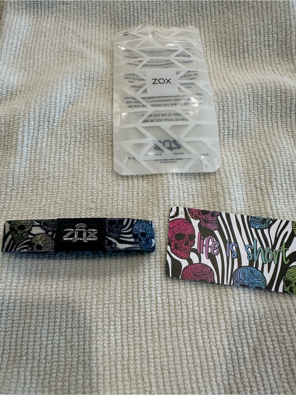 ZOX Stretch Bracelet with Colorful Skull Pattern - Black, Blue & Purple
